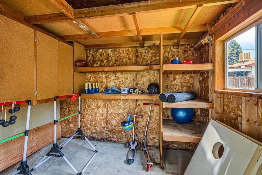 Heights Hideaway - Great Location - Game And Movie Room Westminster Bagian luar foto